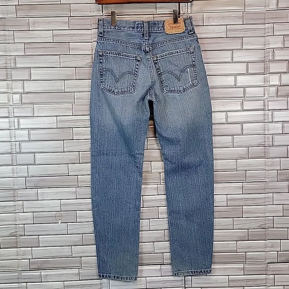 Levi's 527 red tab blue denim bootcut jeans Size 28 Juniors 16
